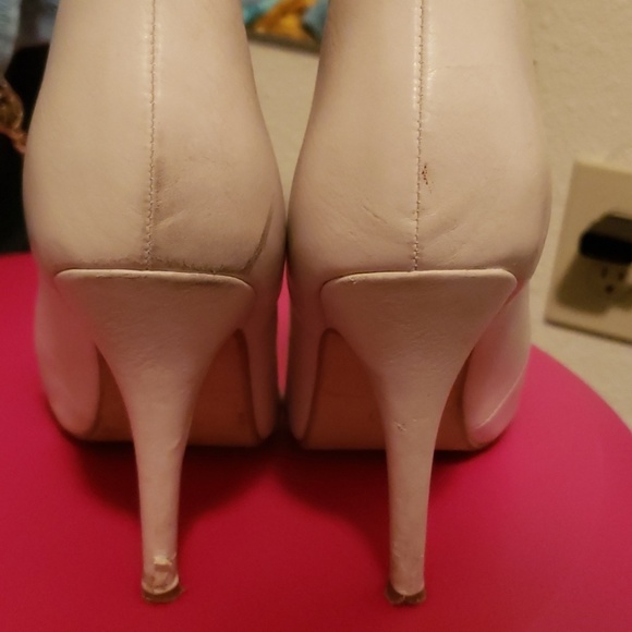 White open toe, open top heels - Picture 3 of 3